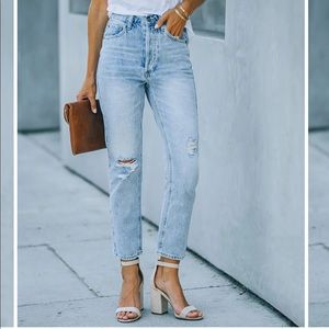 KASON DISTRESSED HIGH RISE DENIM